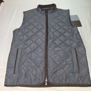 NWT Tahari Men's Gray Quilted 3 Pocket  Vest W/ Brown Fleece Lining. Sz S. UUCP